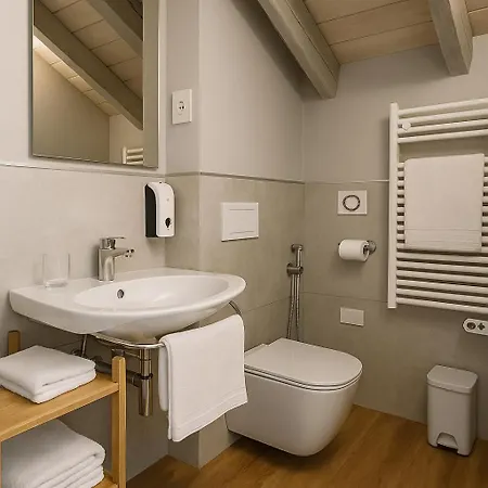 ゲストハウス Domus 44 - Porta Nuova 3*