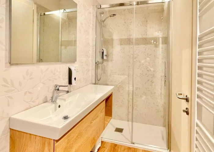 Domus 44 - Porta Nuova Konukevi 3*